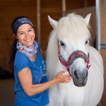 Laden Sie das Bild in den Galerie-Viewer, Stirnband #WeilWissenschützt in elegantem Schwarz