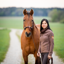 Laden Sie das Bild in den Galerie-Viewer, Hochwertige, iberische Longe in schwarz oder braun, echte Handarbeit